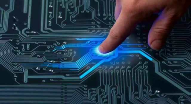 1527215797521034895.jpg c.jpg